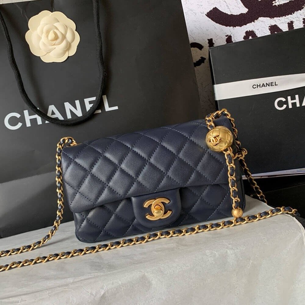 009B2509-9BB9-14CA-13E6-68256AC3B85C.jpg Chanel Pearl Crush Mini Rectangular Flap - Image 1