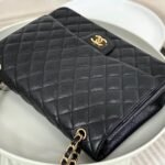 CHANEL MAXI CLASSIC HANDBAG(High-end grade) - Image 4