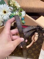 Lv Sac Plat tote - Image 6