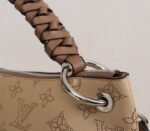 LV Mahina Beaubourg MM Hobo In Beige - Image 8