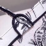 Dior Large Book Tote Bag Fake in Toile de Jouy Carnivora Motif - Image 7