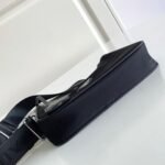 Prada Re-Edition Shoulder Bag Fake in Black - Image 10