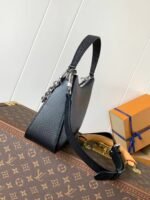 LOUIS VUITTON Marelle Black Epi - Image 3