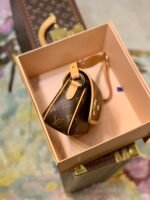 Louis Vuitton Tikal PM - Image 3