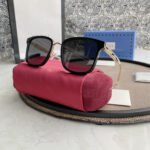 Gucci Eyewear square tinted sunglasses - Image 2
