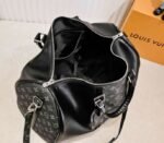 Louis Vuitton Taiga Leather Keepall Bandouliere 50 Travel Bag In Black - Image 3