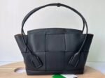 Top Quality Knockoff Bottega Veneta Arco Medium Bag In Black Grained Leather - Image 6