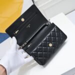 Chanel classic chain wallet - Image 4