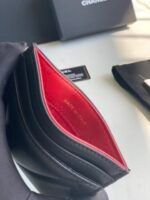 CHANEL 19 CARD HOLDER - Image 3