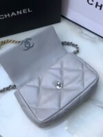 Chanel 19 small - Image 7