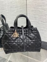 Dior Toujours Medium Bag Replica in Black Macrocannage Calfskin - Image 2
