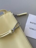 Fake Bottega Veneta Arco Medium Tote Cream - Image 4