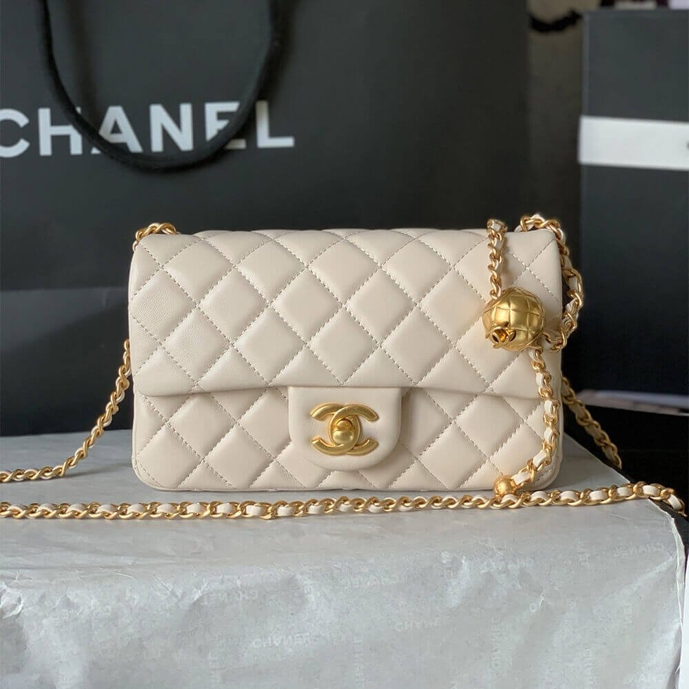 10D3177F-8D82-D127-2A79-EAD71897BECA.jpg Chanel Pearl Crush Mini Rectangular Flap - Image 1