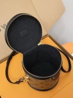 Louis Vuitton Cannes - Image 8