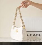 Chanel hobo bag - Image 8