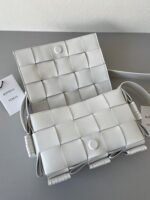 Top Quality Fake Bottega Veneta Cassette Fringed Bag In White - Image 9