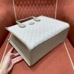 Gucc1 Retro bucket - Image 9