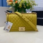 BOY CHANEL Handbag(high-end grade)