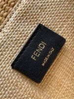 Top Quality Replica Fendi Sunshine Medium Tote Bag in Natural Straw - Image 2