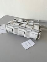 Top Quality Fake Bottega Veneta Cassette Fringed Bag In White - Image 2
