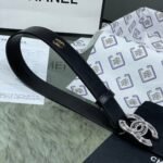 Chanel Red Patent Leather CC Logo Belt - Image 4