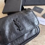 NIKI MEDIUM IN CRINKLED VINTAGE LEATHER - Image 3