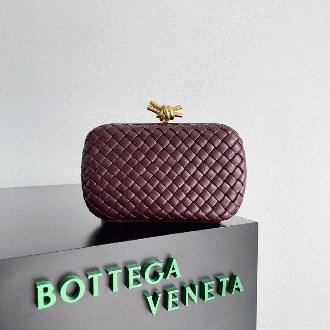 1832D3FF-B912-EEF5-B5D4-A26455171F43.jpg Fake Bottega Veneta Knot Minaudiere Clutch Bordeaux - Image 1
