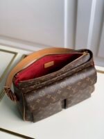 Louis Vuitton Vintage Monogram Canvas Large Shoulder Bag - Image 7