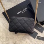 BECKY DOUBLE-ZIP POUCH IN QUILTED MATTE LEATHER - Image 5
