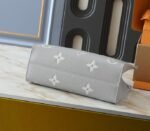 Monogram Empreinte OnTheGo MM Tote In Gray And White Quartz - Image 4