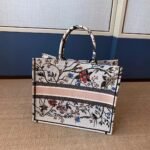 Dior Book Tote-Large - Image 4