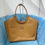 Lvy Leather bag