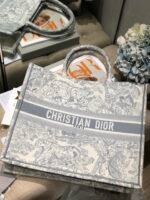Dior Book Tote-Large - Image 6