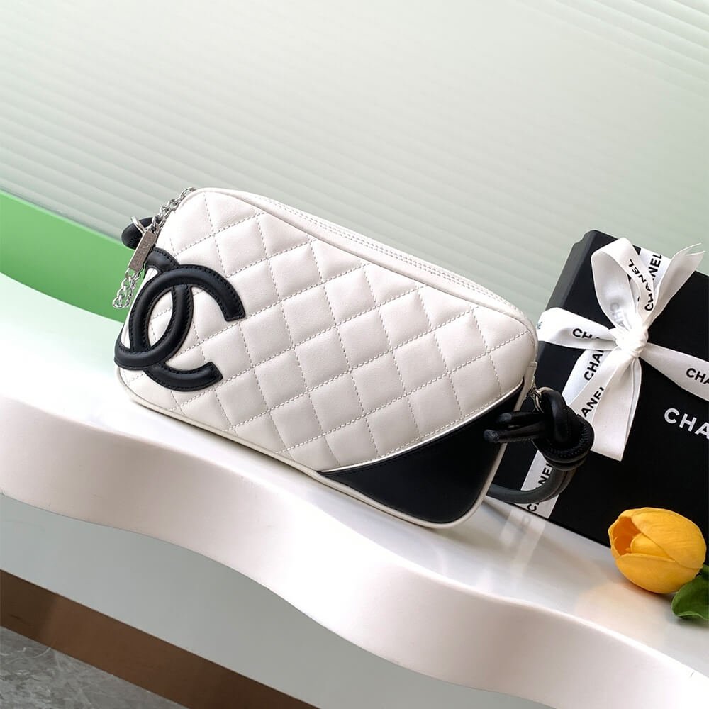 1C40C284-26B1-15CD-A3A0-388557C5974E.jpg Chanel Mini Cambon Camera Bag(high-end grade) - Image 1