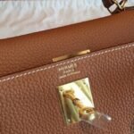 Gold Clemence Knockoff Hermes Kelly Retourne 28cm Classic Bag - Image 8