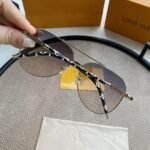 MATTHEW WILLIAMSON MAGNOLIA SUNGLASSES IN YELLOW GOLD - Image 6