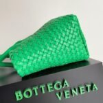 Top Quality Fake Bottega Veneta Cabat Medium Bag In Green Intrecciato Lambskin - Image 6