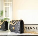 Chanel 24P - Image 9