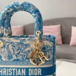 Dior Lady D-Lite Medium Bag Replica in Blue Toile de Jouy Canvas - Image 2