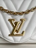 LV NEW WAVE CHAIN BAG - Image 2