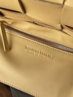 Top Quality Knockoff Bottega Veneta Cassette Bag In Almond - Image 8