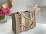 Top Quality Replica Chloe Medium Woody Tote Bag with Hand-embroidered - Image 3