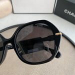 Round Sunglasses - Image 3