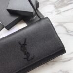 KATE MEDIUM IN GRAIN DE POUDRE EMBOSSED LEATHER - Image 5