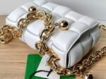 Top Quality Replica Bottega Veneta Chain Cassette Bag In White - Image 3