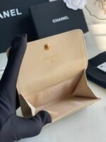 CHANEL 19 FLAP CARD HOLDER - Image 4