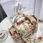 Dior Lady D-Lite Medium Bag Replica in Hibiscus Metallic Thread Embroidery - Image 7