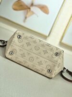 Louis Vuitton Mahina Leather Hina PM - Image 7