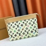 Louis Vuitton Monogram Craggy Voyage Souple Pochette In Vanilla