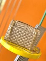 Replica Saint Laurent Envelope Medium Bag Beige - Image 6